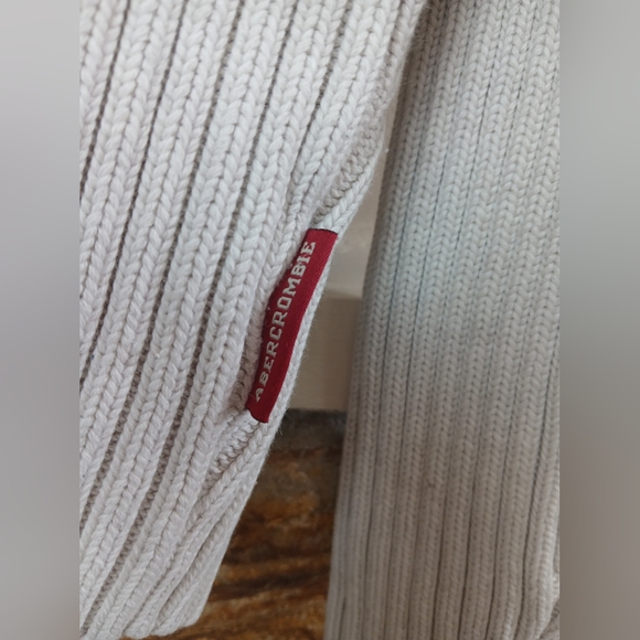 Abercrombie & Fitch Men's Half Zip Muscle oatmeal sweater Size Large Preloved - Picture 2 of 9